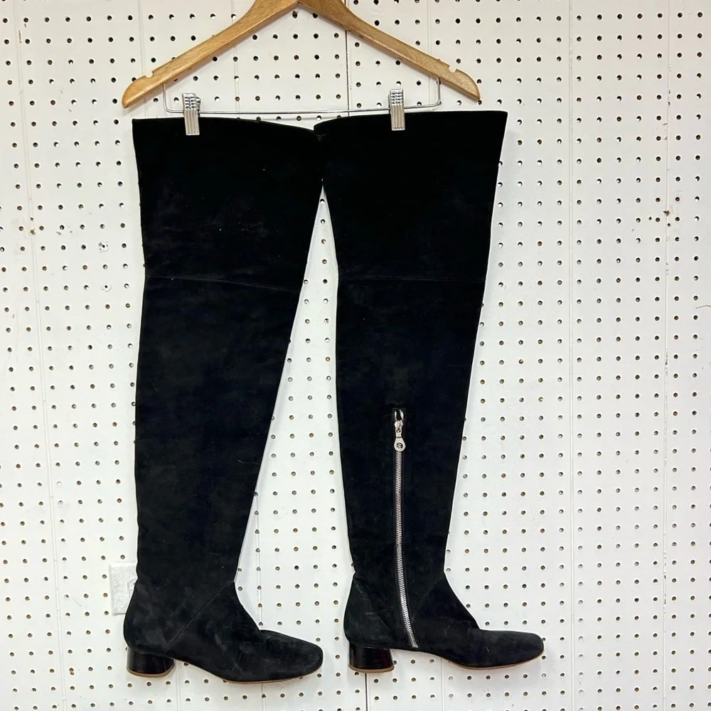 Marc Jacob’s Thigh High Boot